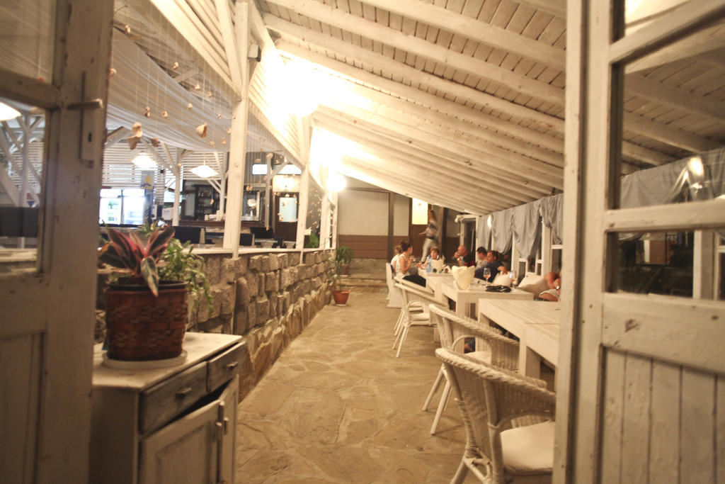 Hotel Laguna Lozenets Ngoại thất bức ảnh